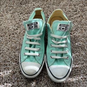 Women’s converse